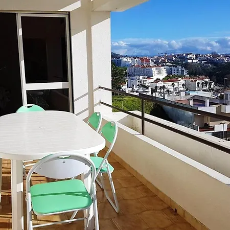 Spacious In With Sea View Lejlighed Nazaré