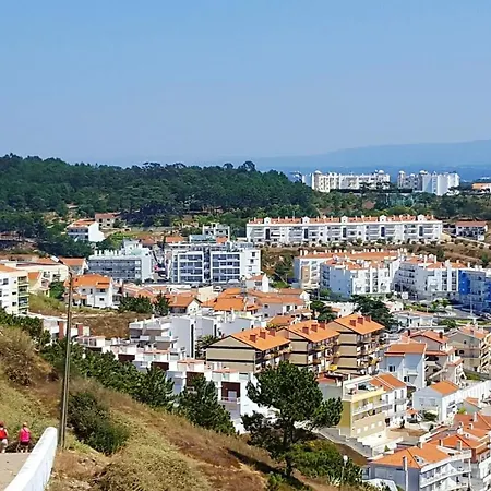 Spacious In With Sea View Nazaré