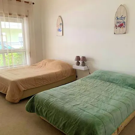 Spacious In With Sea View Lejlighed *